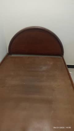 Single bed for sale