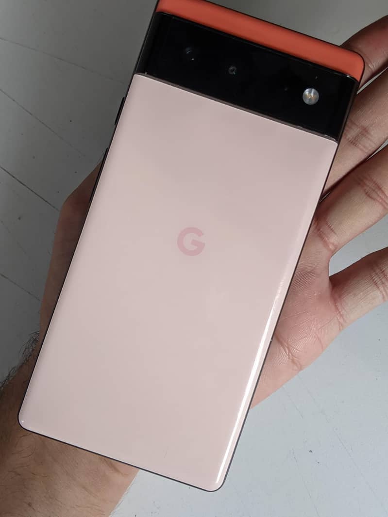 Google Pixel 6 128gb 10/10 condition not a single scratch  Approved 1
