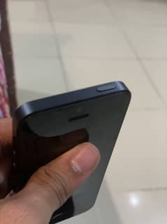 iPhone 5 read ad