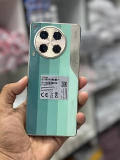 tecno cammon 30