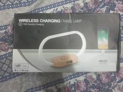 (Brand New) Wireless Charging Table Lamp