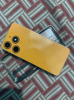 4+4gb ram 128 rom excellent condition tecno spark 10