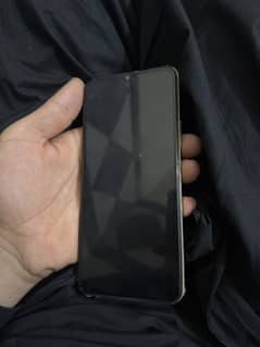 Vivo y17 yellow colour