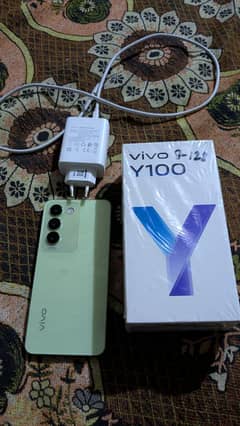 VIVO Y100 8+8 GB 128GB 10/10 COMPLETE BOX