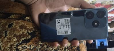 Tecno spark 10c. 4+4ram . . 128gb room