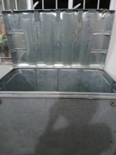 trunk available
