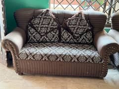 7 seetar sofa set urgent sale