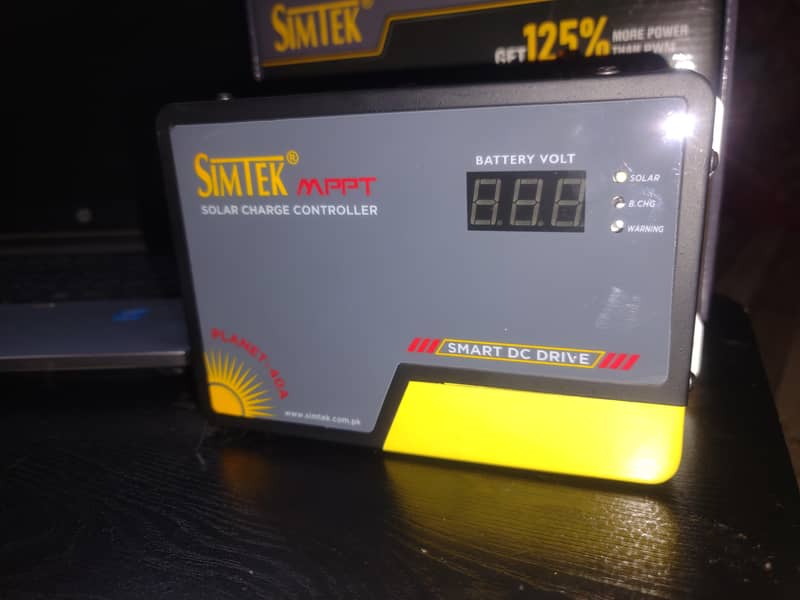 Simtek high quality MPPT charge Controller 40A deivery available mp 0
