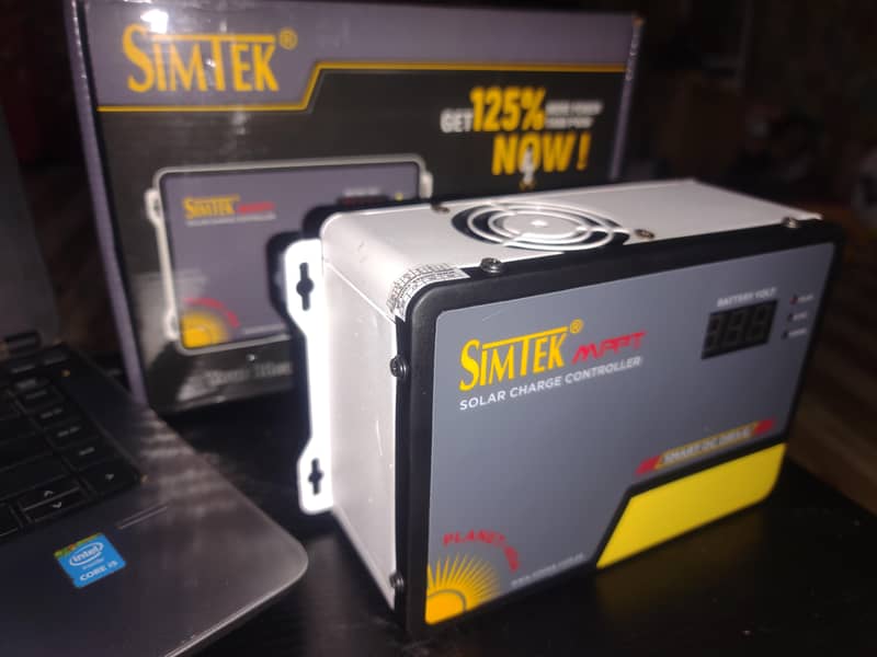 Simtek high quality MPPT charge Controller 40A deivery available mp 2