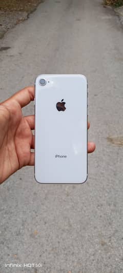 iphone 8 64GB Non pta (water pack) white  ( DSLR camera)  03079555226