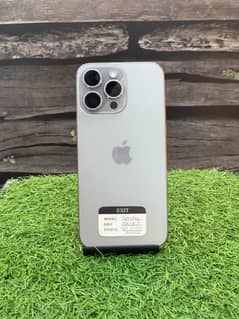Apple iPhone 15 Pro Max 256 GB / JV