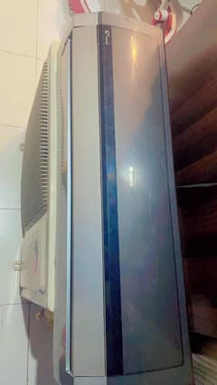 gree g10 model good condition.