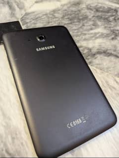 Samsung Galaxy tab 3 ( Excellent condition )