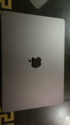 MacBook Air M3 – 8GB RAM | 256GB SSD