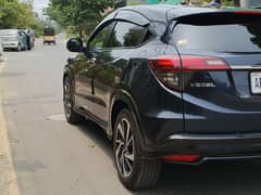 Honda vezel RS TOp of the line 4 grade auction sheet b2b 3332102100