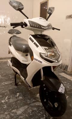 Electric Scooty Road King 2025