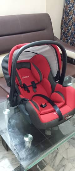 Imported tinnies carry cot/ car seat/ baby carrier