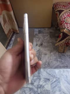 Sony Xperia 5. . . 6/64. non pta . .
