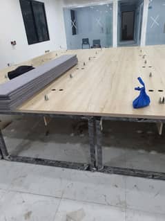Computer workstation table
