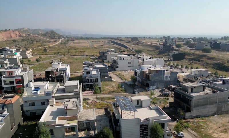 A Residential Plot Of 7 Marla In Gulberg Residencia - Block R 6