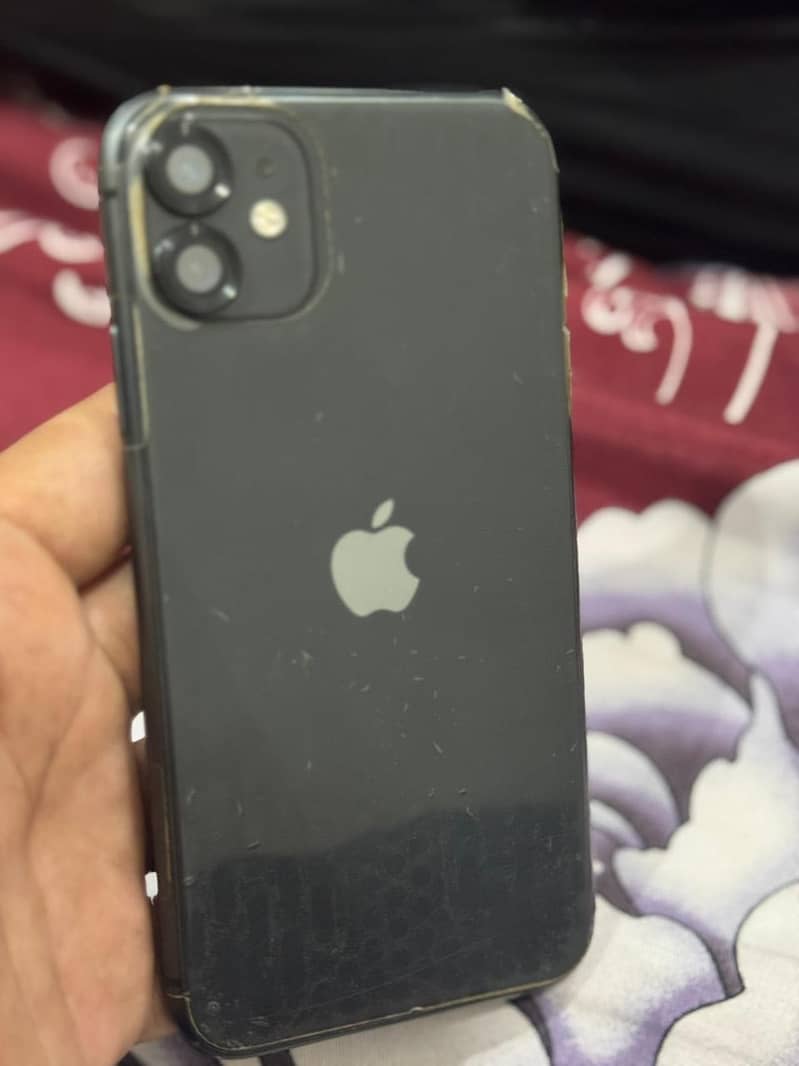 Not issue in mobile the main purpose to buy new model iPhone 4