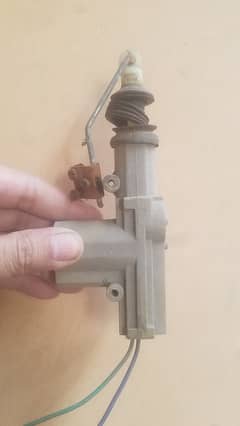 Lock Actuator. O3244833221