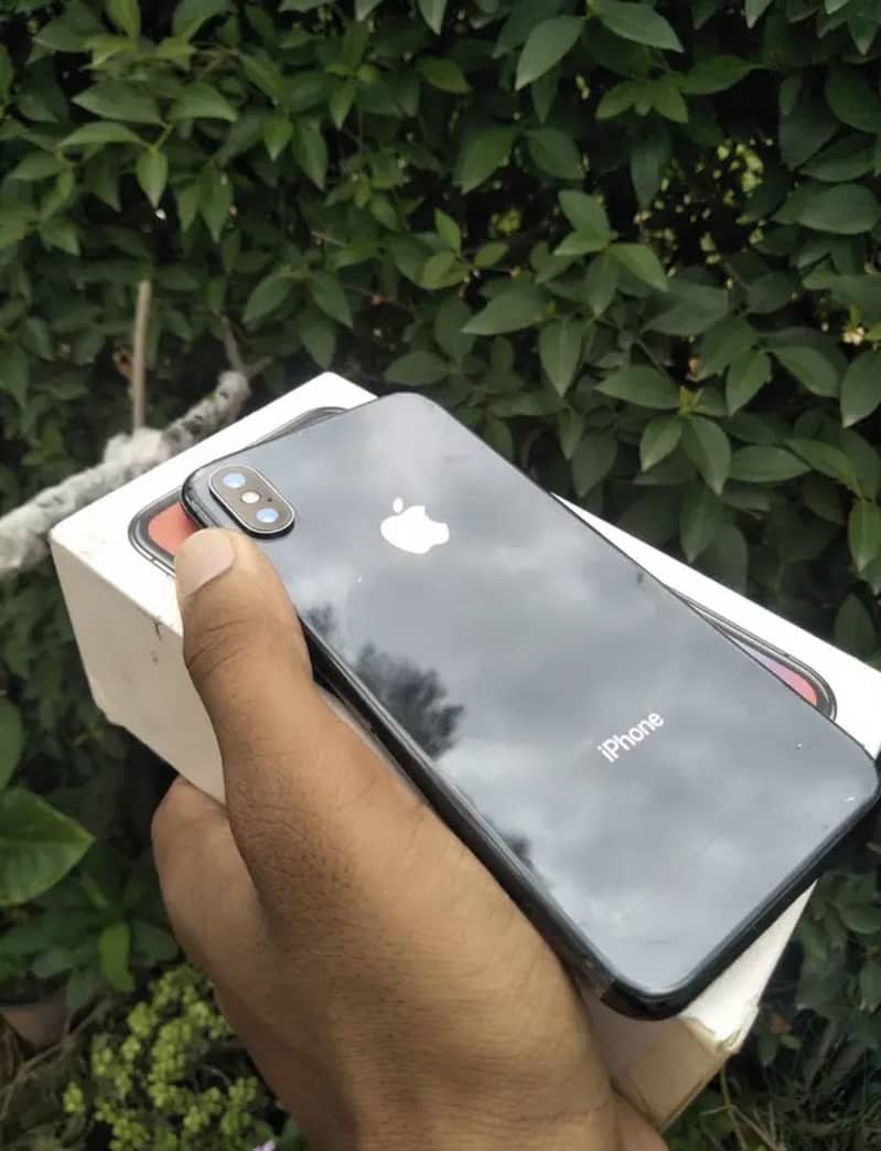 Iphone x 256 approve with box and exchange possible 1