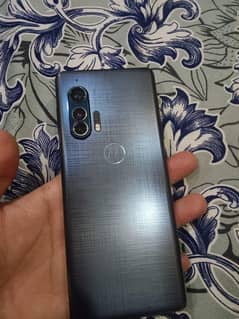 Moto edge plus