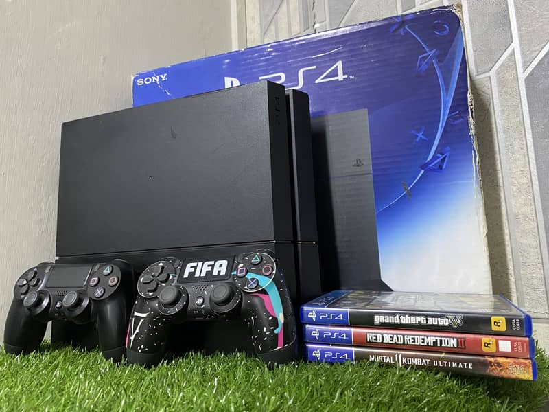 PS4 Fat With 1 Extra Controller 0