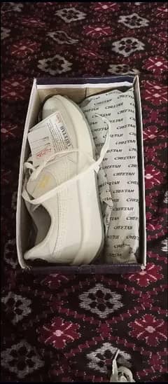 service Cheetah Shoes