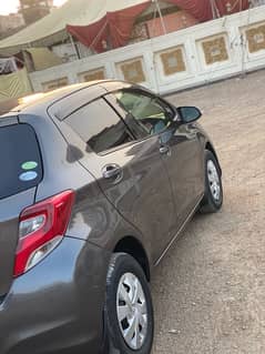 Toyota Vitz F 1.0