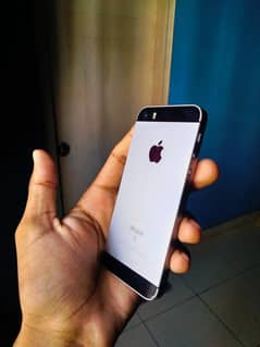 iPhone SE 128gb Space Grey