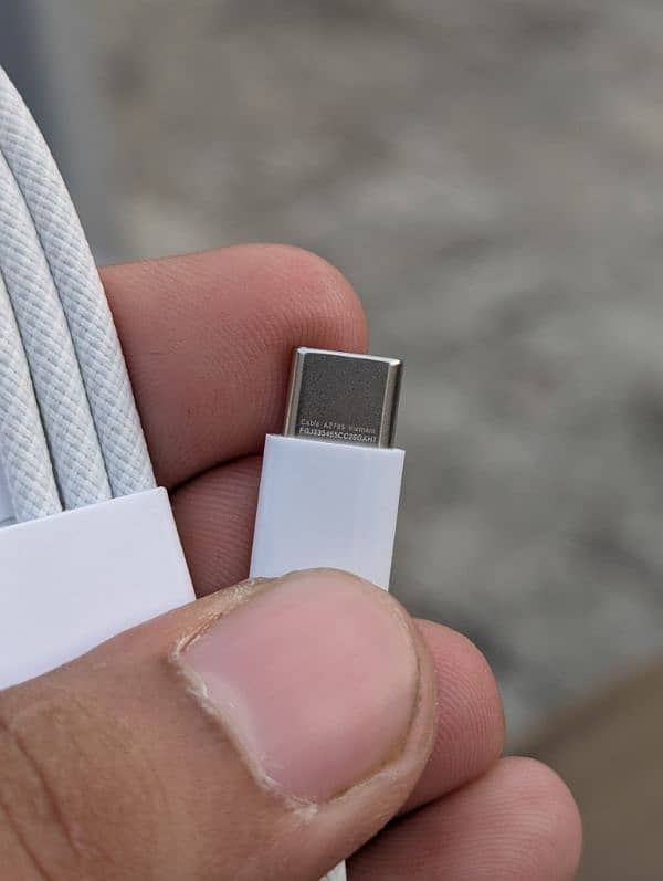 iPhone 16 Pro Max Original C To C Cable  03256862720 1