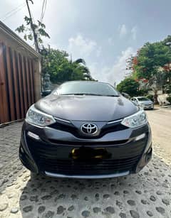 Yaris cvt ativ 1.3 automatic metallic