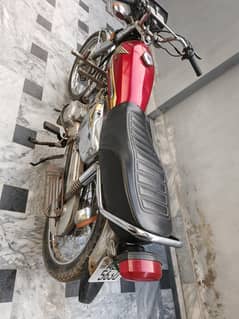 Honda 125 special edition 2021 for urgent sale