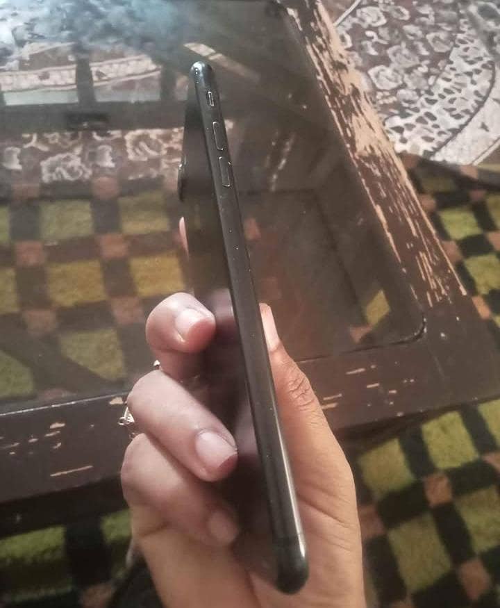iPhone 7plus 256gb 4
