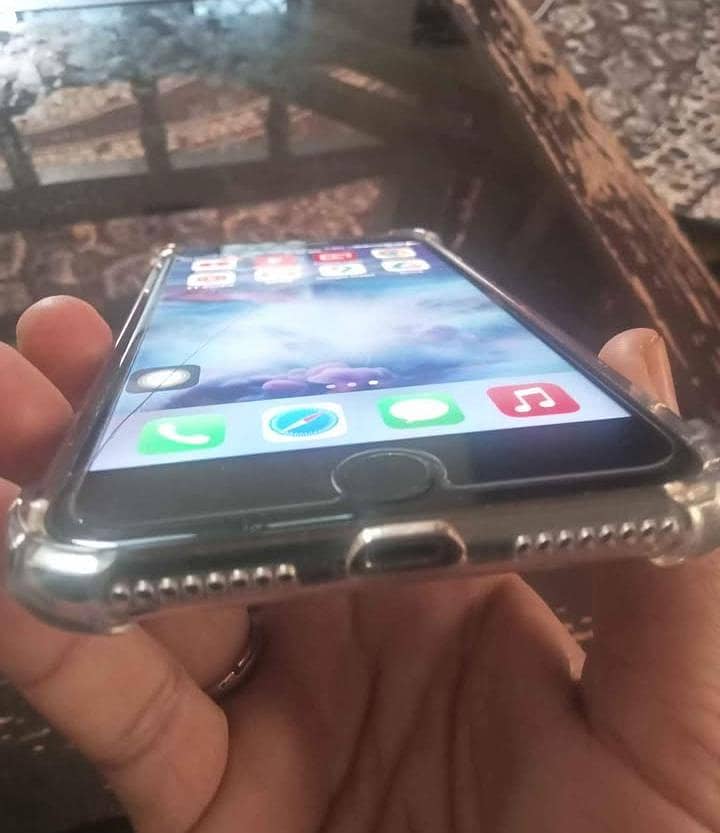 iPhone 7plus 256gb 9
