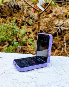 Samsung Z flip 4 PTA APPROVED (8+8/128) Sale/Exchange