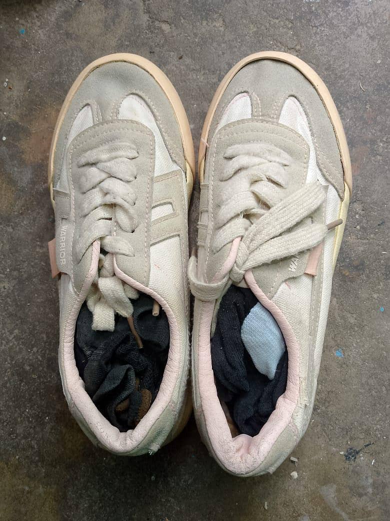 used shoes - Footwear - 1095956974