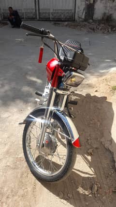 Honda 125 CG 2012 model for urgent sale