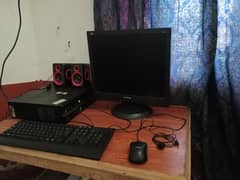 computer for Sale with pc table