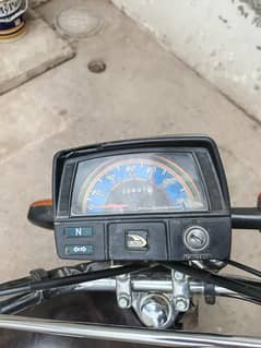 united bike 2025 model  03030317637 Whatsapp rabta krin