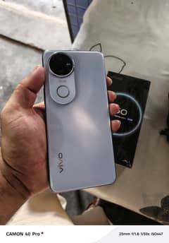 vivo V50 5g. 16+512gb. full box.