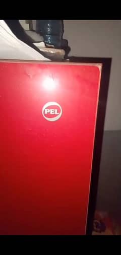 Urgent sell PEL Frige 18500 pkr contact by Whatsapp user 03181430971