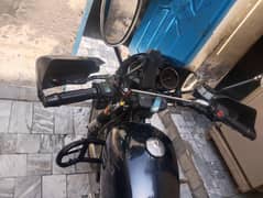 Suzuki GS150 SE    just Byer person for you  contact my Wtsup nmber