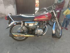 CG 125s four sail