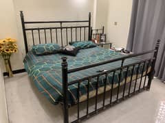 Heavy weight king size bed