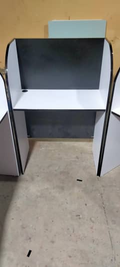 workstation | cluster | cubicle | study table
