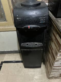 Orient water dispenser