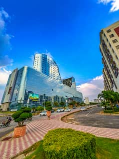 One bedroom non furnished apartment available for rent in Gulberg Greens Islamabad